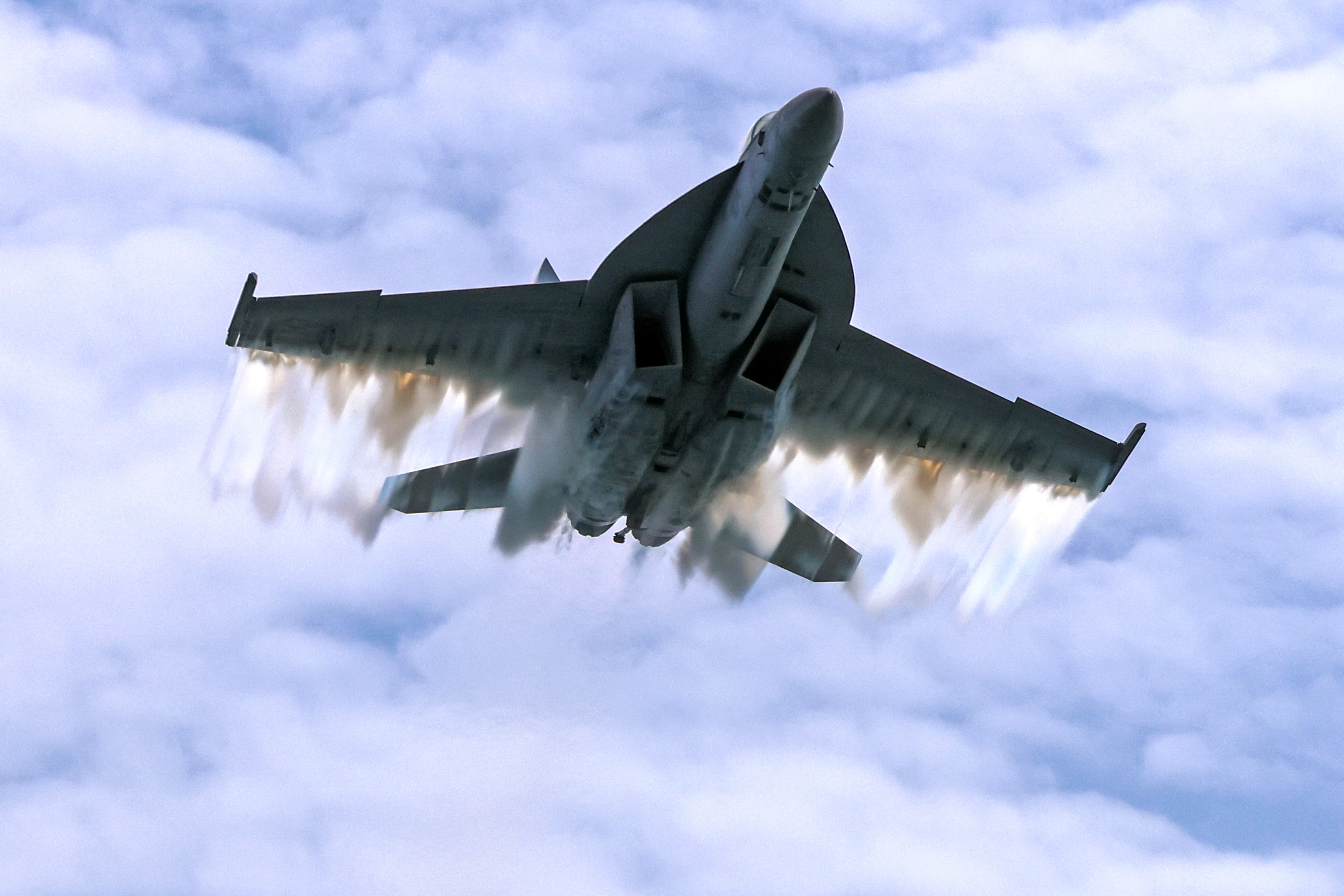 F/A-18 high-speed pass